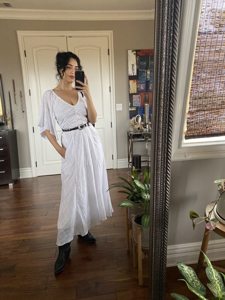 Producing live interviews, Anais Amin brings Los Angeles, California perspective to Marketplace radio.

